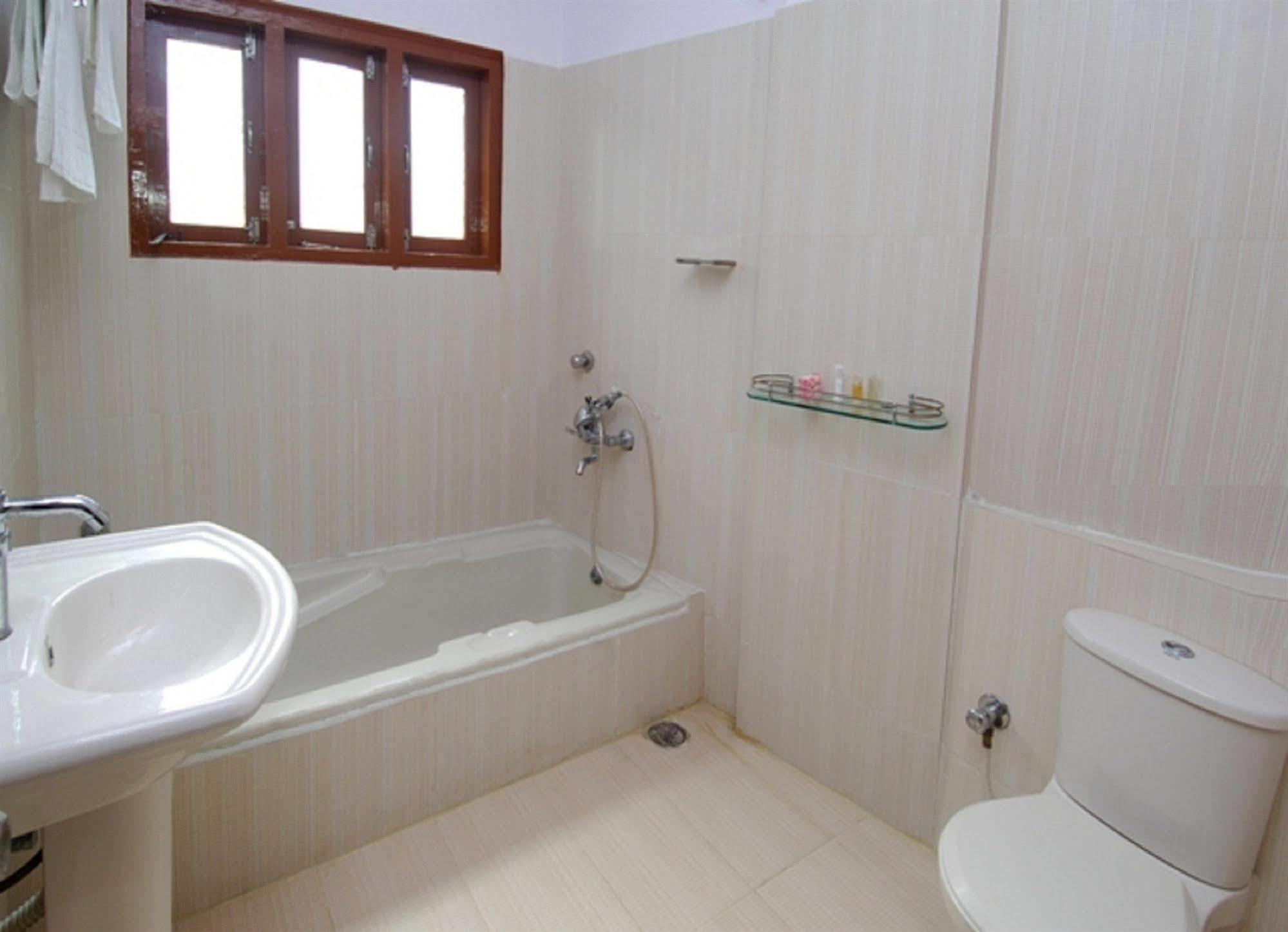 Oyo 6110 Thalassa Suites Bengaluru Kültér fotó